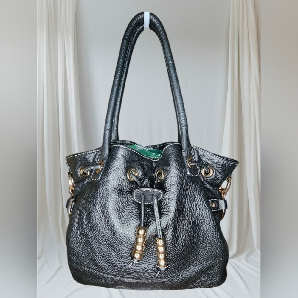 Charles David Black Leather Shoulder/Hobo Bag With A Drawstring Closure - Picture 2 of 15